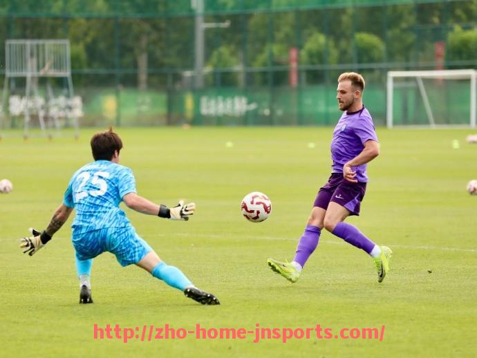 江南综合体育-2024年NBA赛季的得分王争夺战是否进入白热化阶段